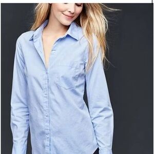 Gap Shrunken Boyfriend Button Down Oxford Shirt